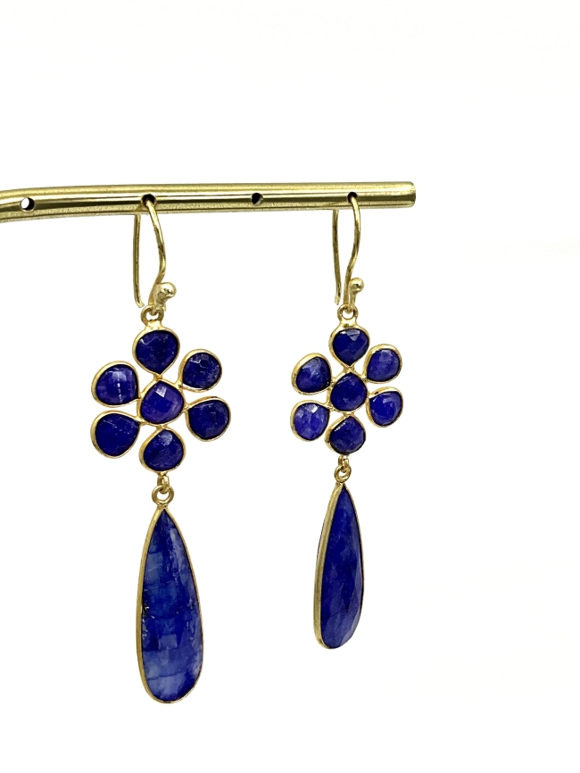 Boucles d'oreilles  Marguerite Saphir naturel